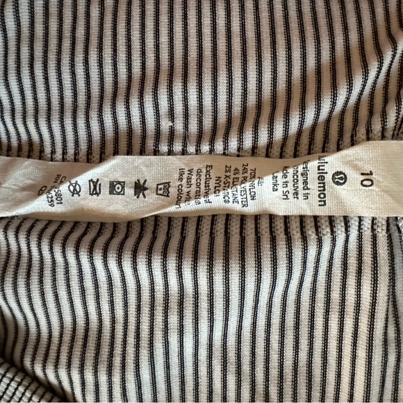 Lululemon Swiftly Tech Race Length Tank - grey stripe size 10 - Picture 4 of 4